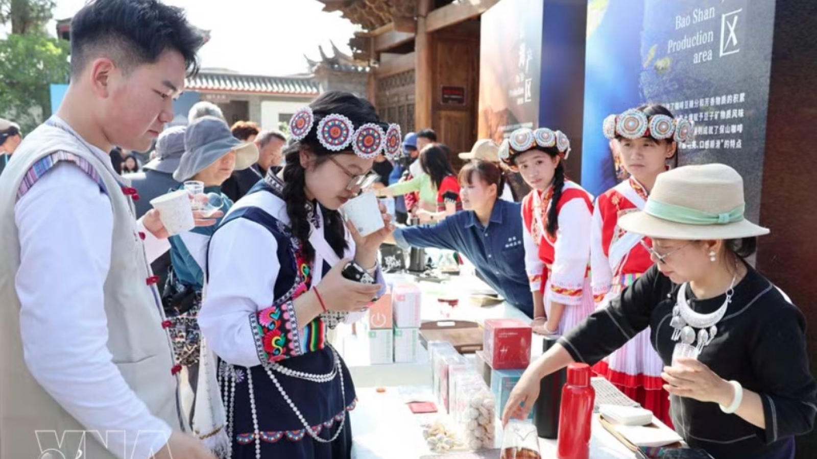 Vietnam, China strengthen coffee cooperation, opening new opportunities in Yunnan